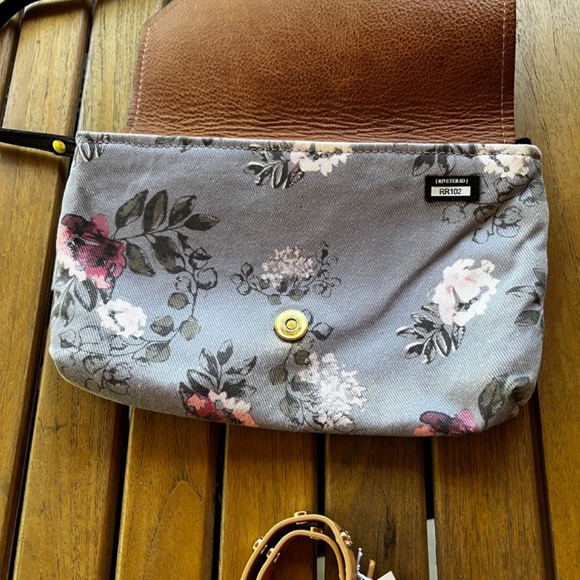 R riveter Patton crossbody purse and Tory Burch wrap bracelet - Picture 3 of 4